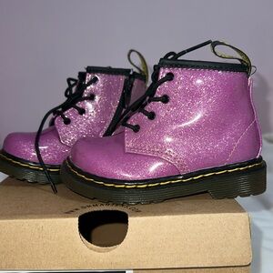 Dr. Martens toddler size 6 girls pink glitter